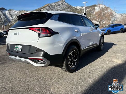 Certified 2025 Kia Sportage LX image 9