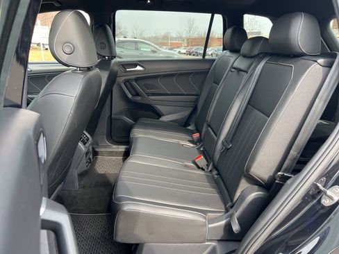 Used 2023 Volkswagen Tiguan SE R-Line image 24