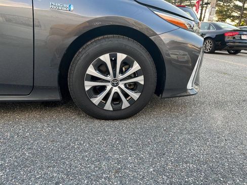 Used 2020 Toyota Prius Prime XLE image 35