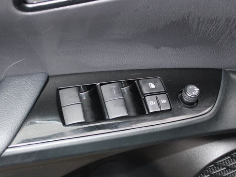 Used 2021 Toyota Prius Prime LE image 43