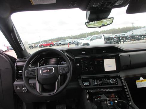 New 2026 GMC Sierra 1500 AT4 w/ AT4 Premium Package AWD/4WD image 19
