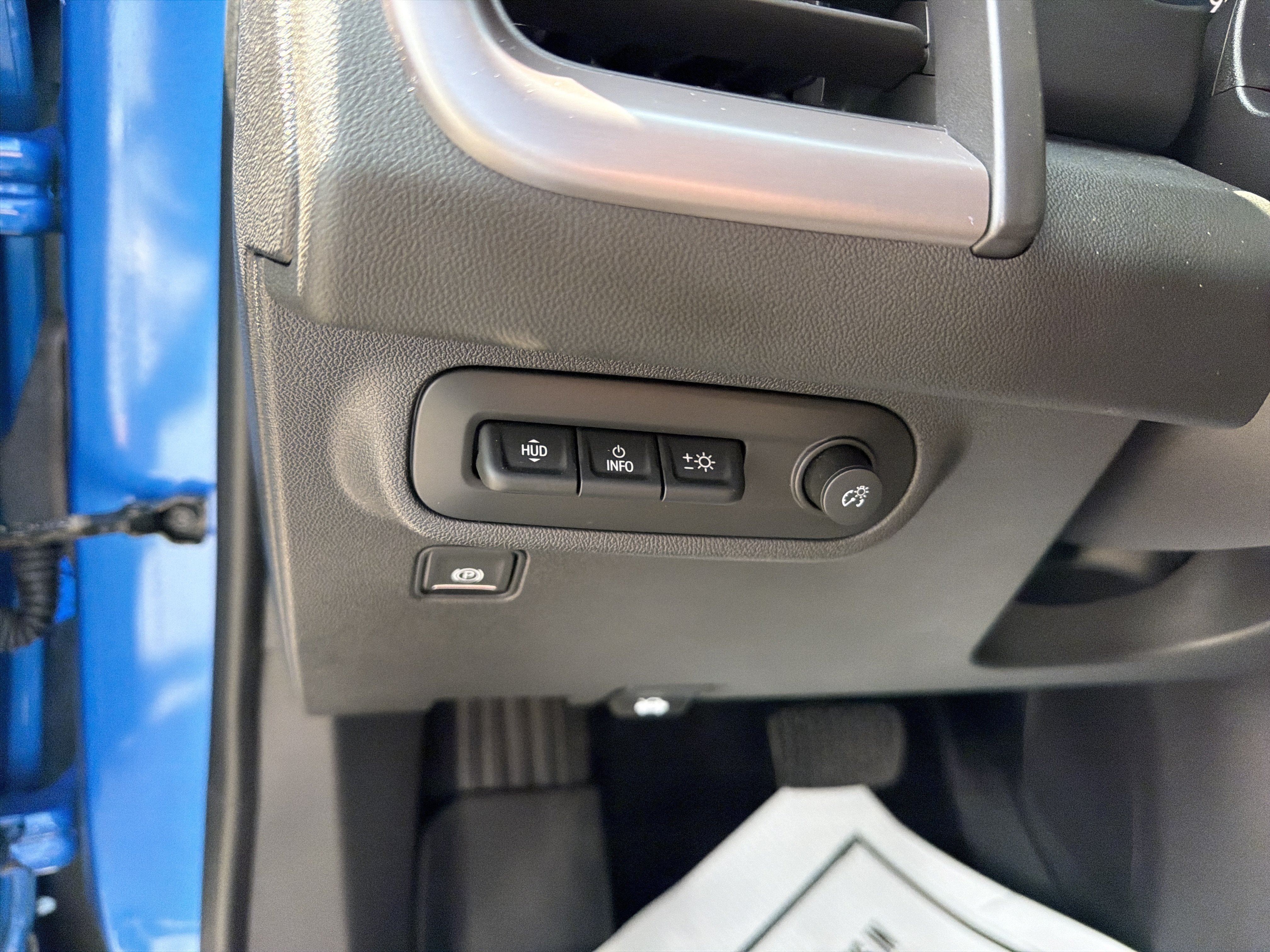 Used 2024 GMC Terrain AT4 w/ Infotainment Package II AWD/4WD image 18
