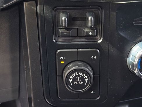 Certified 2022 Ford F150 XLT w/ Equipment Group 302A High image 29