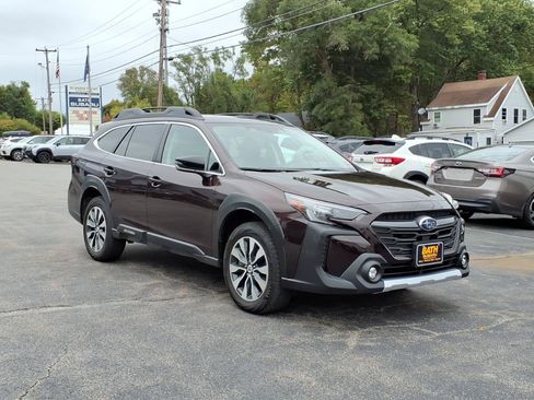 Used 2024 Subaru Outback Limited AWD/4WD image 3