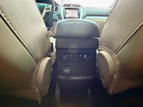 Used 2013 Ford Explorer XLT AWD/4WD image 20
