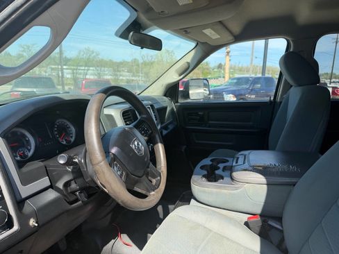 Used 2015 RAM 1500 Tradesman w/ Popular Equipment Group AWD/4WD image 9