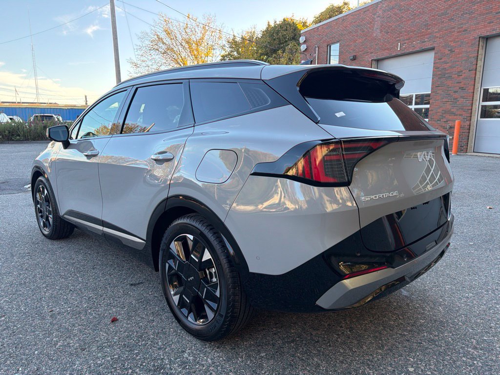Used 2026 Kia Sportage SX FWD image 4