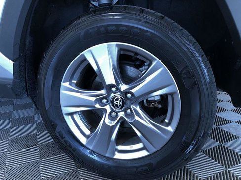 Certified 2025 Toyota RAV4 LE AWD/4WD image 16