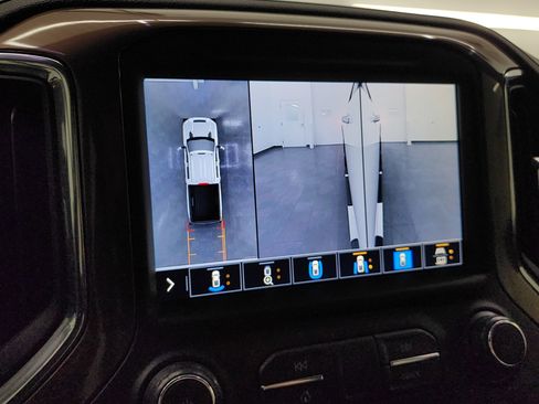 Used 2021 Chevrolet Silverado 2500 High Country w/ Z71 Off-Road Package image 21