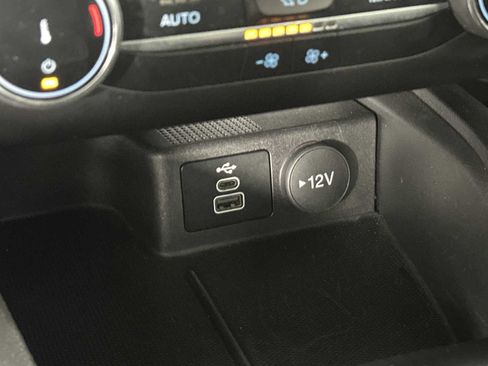 Used 2025 Ford Escape ST-Line image 34