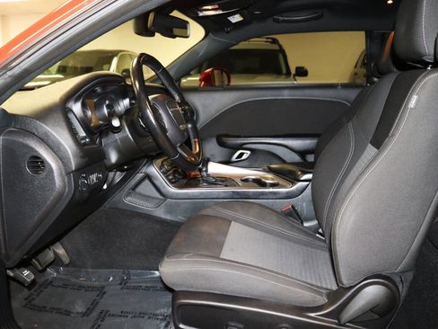 Used 2023 Dodge Challenger SXT RWD image 13