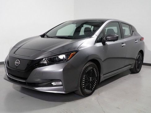 Used 2024 Nissan Leaf SV Plus image 9
