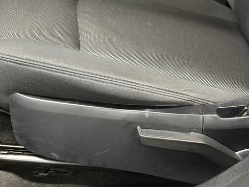 Used 2012 Dodge Avenger SE image 11