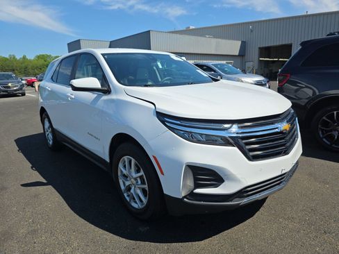 Used 2023 Chevrolet Equinox LT FWD image 4