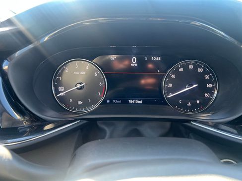 Used 2023 Buick Envision Essence image 40