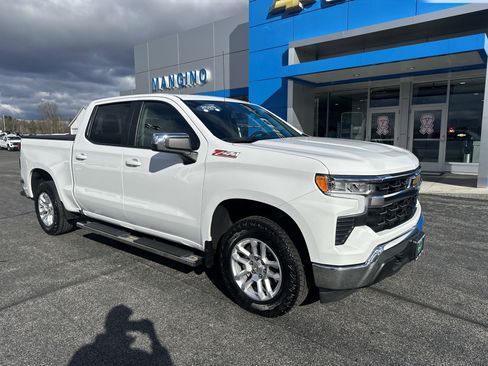 Certified 2025 Chevrolet Silverado 1500 LT image 2