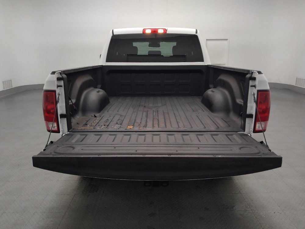 Used 2019 RAM 1500 Tradesman w/ Chrome Appearance Group AWD/4WD image 29