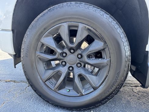 Used 2024 Chevrolet Silverado 1500 Custom AWD/4WD image 13