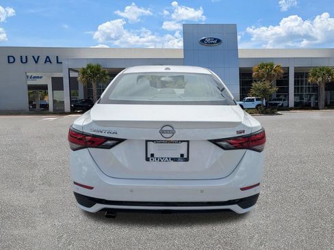 Used 2025 Nissan Sentra SR w/ SR Premium Package FWD image 5