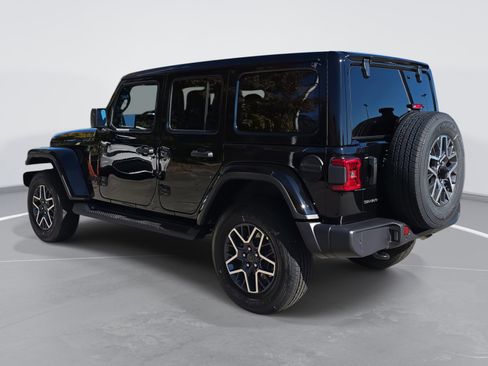New 2026 Jeep Wrangler Sahara image 7