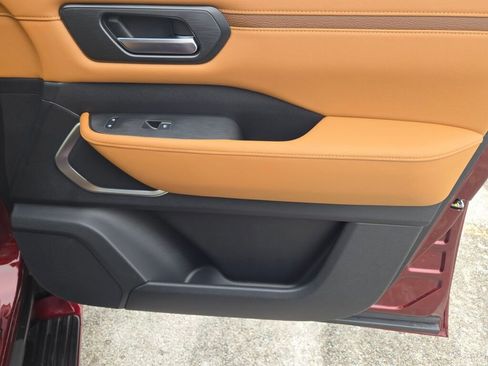 New 2026 Nissan Armada Platinum Reserve image 8