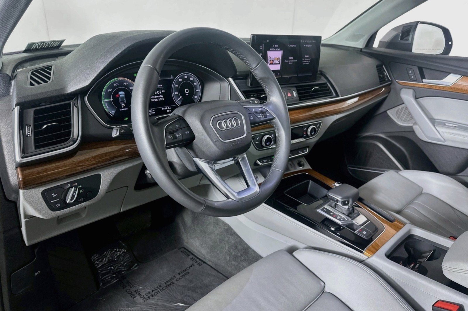 Used 2024 Audi Q5 e Premium Plus w/ Premium Plus Package AWD/4WD image 5