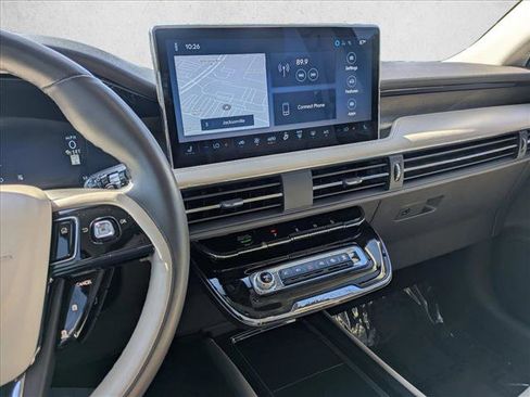Used 2024 Lincoln Corsair Reserve FWD image 12