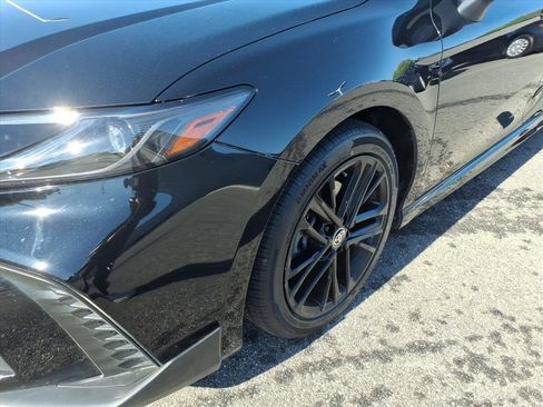 Certified 2025 Toyota Camry SE w/ Convenience Package FWD image 8