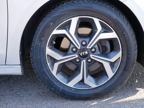 Used 2020 Kia Forte LXS image 9