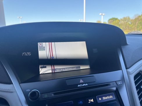 Used 2016 Acura RLX Sport Hybrid w/ Advance Pkg image 13