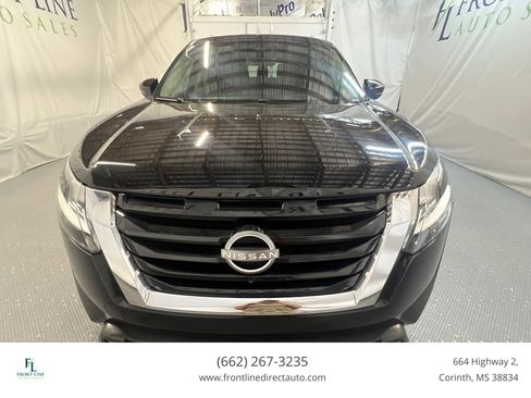 Used 2023 Nissan Pathfinder SL w/ SL Premium Package AWD/4WD image 2