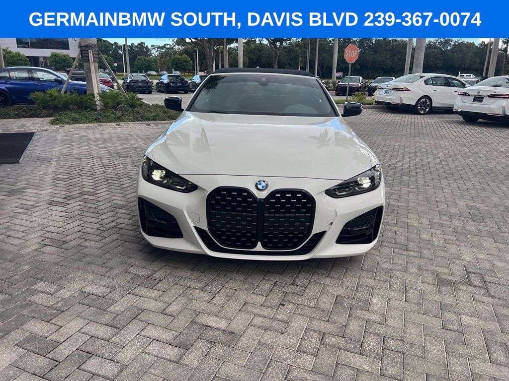 Used 2022 BMW 430i Convertible w/ M Sport Package RWD image 3