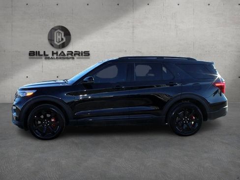 Used 2022 Ford Explorer ST w/ Equipment Group 401A image 2