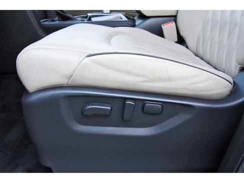 Used 2024 Nissan Armada Platinum w/ Cargo Package image 32