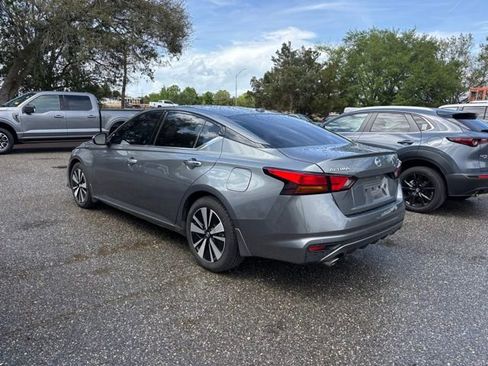 Used 2019 Nissan Altima 2.5 SV image 4