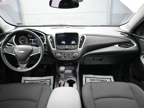 Used 2024 Chevrolet Malibu RS FWD image 22
