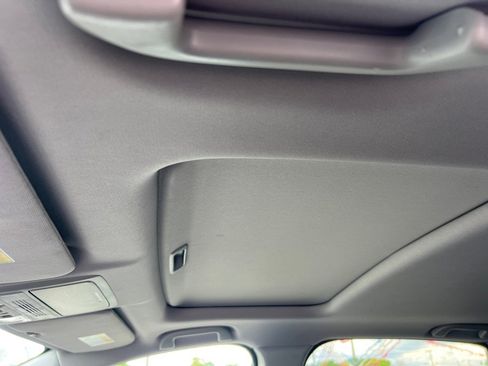 Used 2018 Honda CR-V EX image 37