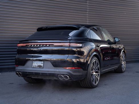 New 2026 Porsche Cayenne S image 12