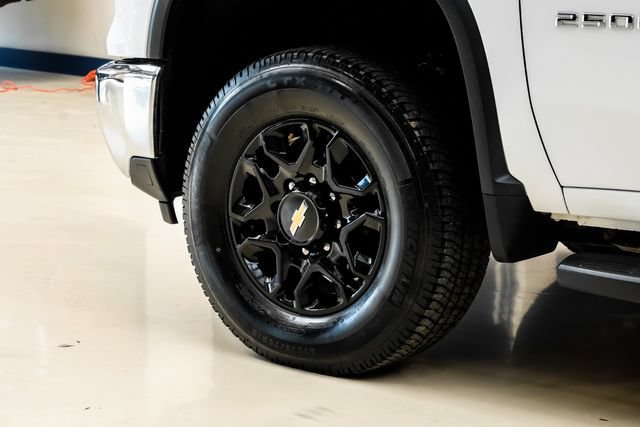 Used 2025 Chevrolet Silverado 2500 LT AWD/4WD image 70