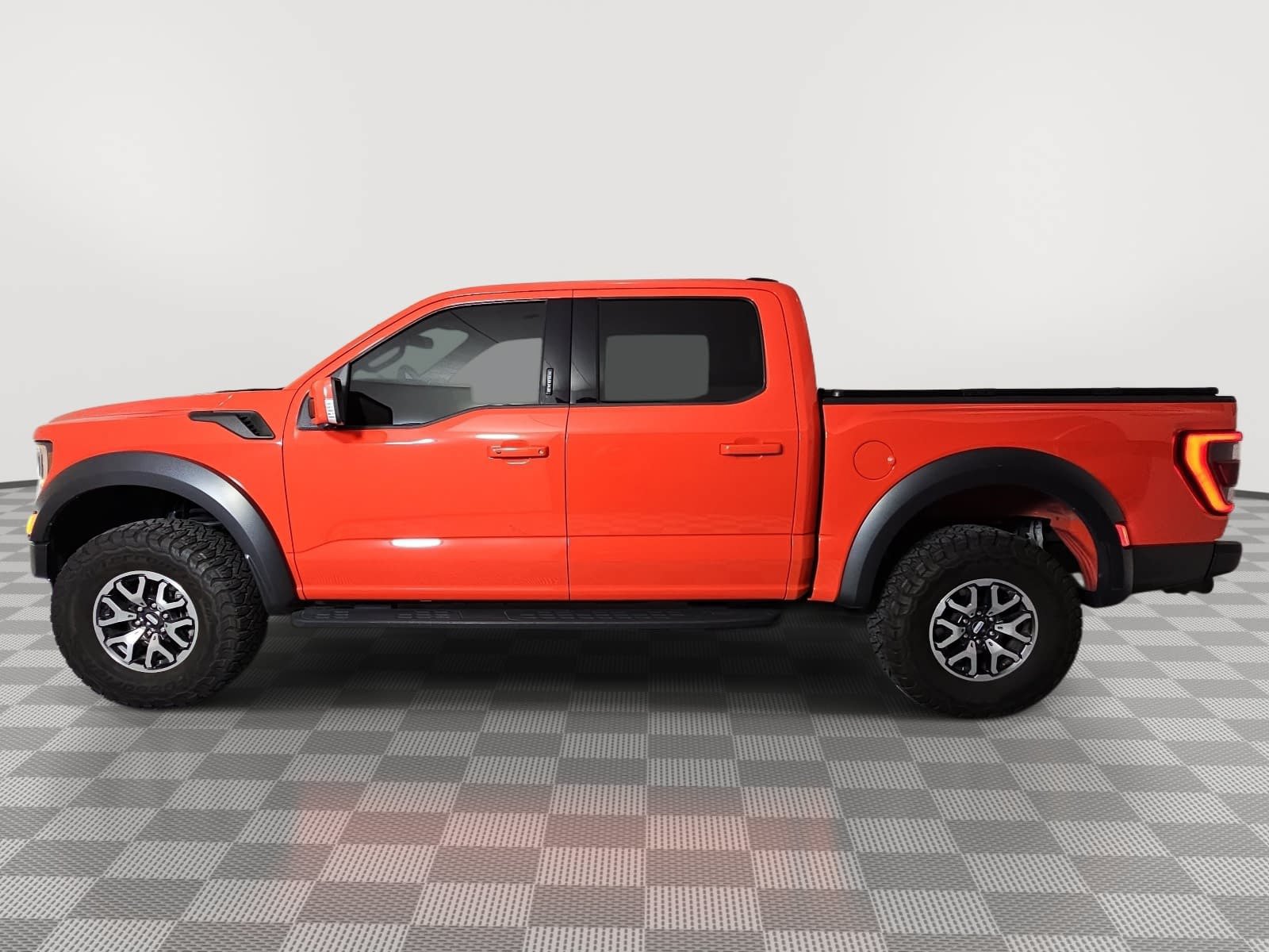 Used 2022 Ford F150 Raptor w/ Equipment Group 801A High AWD/4WD image 5