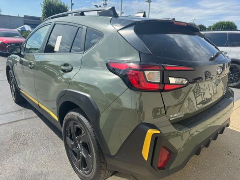 Used 2025 Subaru Crosstrek 2.5i Sport AWD/4WD image 3