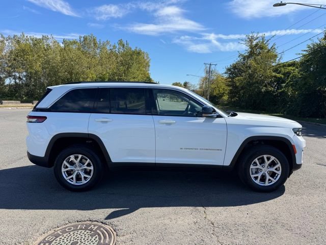 Used 2022 Jeep Grand Cherokee Limited AWD/4WD image 6