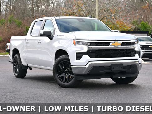 Used 2025 Chevrolet Silverado 1500 LT w/ Max Trailering Package image 2