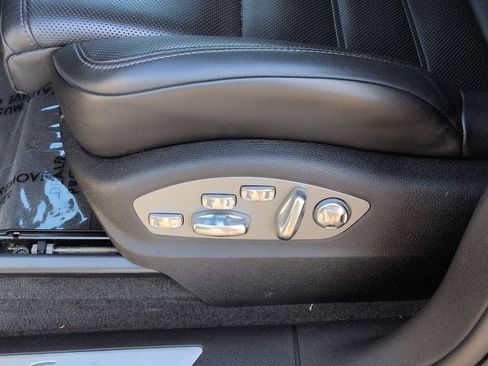 Used 2024 Porsche Macan S image 21