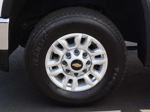 Used 2022 Chevrolet Silverado 2500 LT AWD/4WD image 30