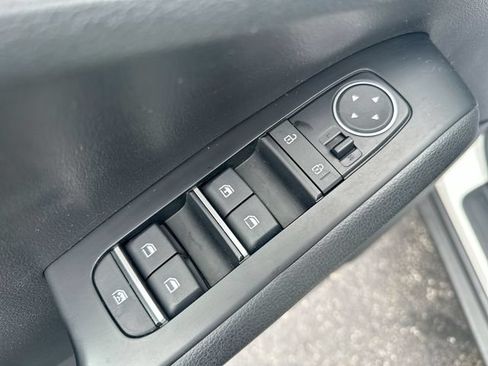 Certified 2023 Kia Soul LX w/ LX Technology Package FWD image 17