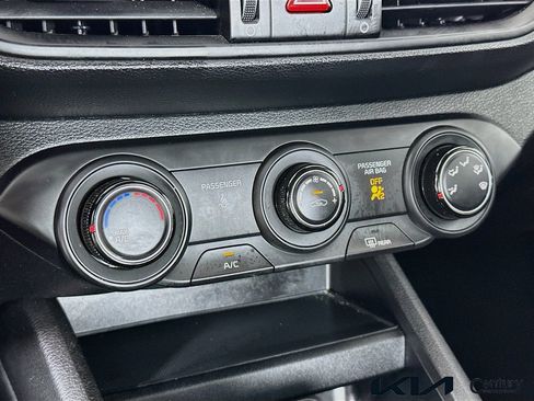 Certified 2023 Kia Forte LXS image 15