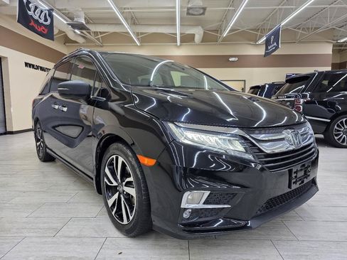 Used 2018 Honda Odyssey Elite image 4