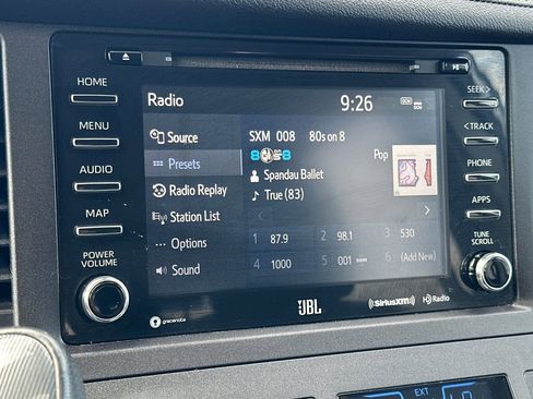 Certified 2020 Toyota Sienna SE w/ SE Preferred Package FWD image 19