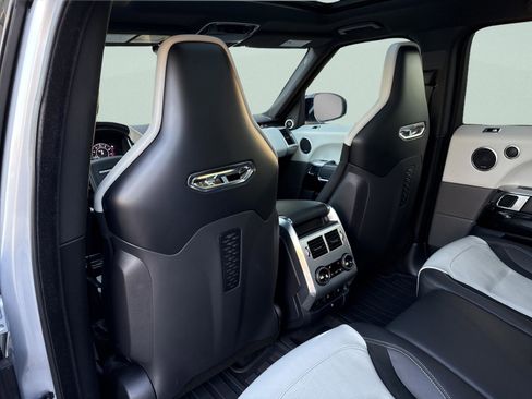 Used 2021 Land Rover Range Rover Sport SVR image 33